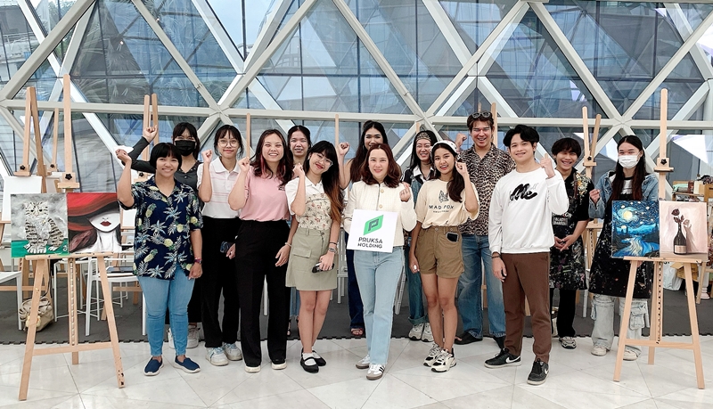 “พฤกษา โฮลดิ้ง” ชวนเยาวชนรุ่นใหม่ปลดปล่อยความเป็นศิลปิน ผ่านกิจกรรม “PAINT BAR : CANVAS PAINTING” @Pearl Bangkok Art Space 