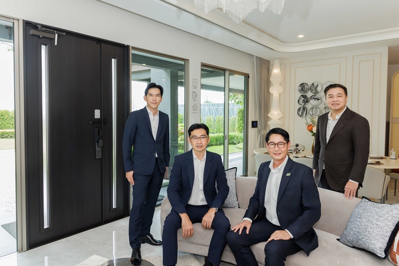  “บ้านอยู่ดีทั้งชีวิต! พฤกษา จับมือ “ทอสเท็ม”  นำนวัตกรรมประตูหน้าต่างมาตรฐานญี่ปุ่น เสริมความปลอดภัย–ลดค่าไฟ”