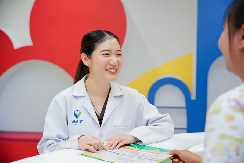 ลูกไอนาน ๆ อย่ามองข้าม! แพทย์ รพ.วิมุต เตือนสัญญาณเสี่ยง “โรคปอด” ในเด็ก  ไอเรื้อรัง พาพบแพทย์ด่วนก่อนอาการรุนแรง