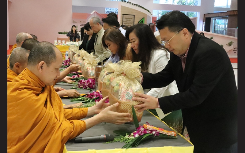 พฤกษา ชวนชาวพญาไท ร่วมทำบุญตักบาตร เนื่องในวันขึ้นปีใหม่